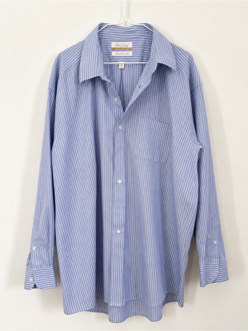 Oversized Button Down Shirt 
GOLD LABEL
ROUNDTREE & YORKE